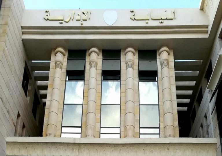 النيابة الإدارية تعاين موقع انهيار عقار فى دشنا بعد مصرع نجل مالكه