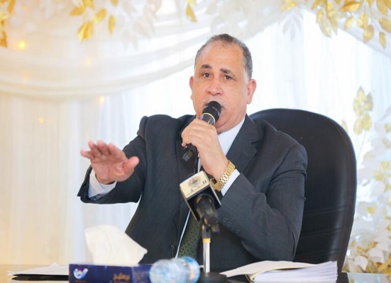 نقيب المحامين