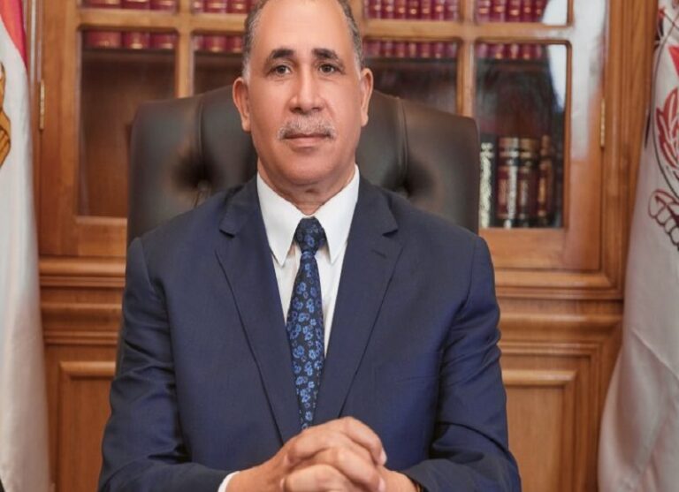 نقيب المحامين يقرر صرف 50 ألف جنيه إعانة عاجلة للأستاذ وائل يحيى بعد احتراق مكتبه