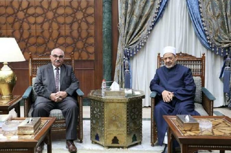 شيخ الأزهر يستقبل رئيس هيئة قضايا الدولة ويهنئه بمنصبه الجديد