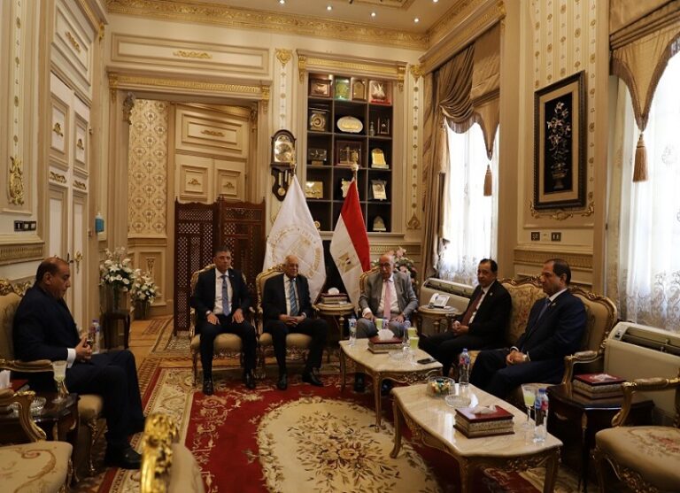 رئيس مجلس القضاء الأعلى يستقبل الدكتور على عبد العال رئيس مجلس النواب السابق