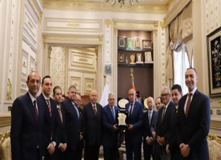 رئيس نادى قضاة مصر يهنئ رئيس محكمة النقض بمنصبه الجديد