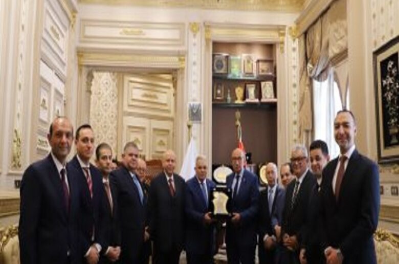 رئيس نادى قضاة مصر يهنئ رئيس محكمة النقض بمنصبه الجديد