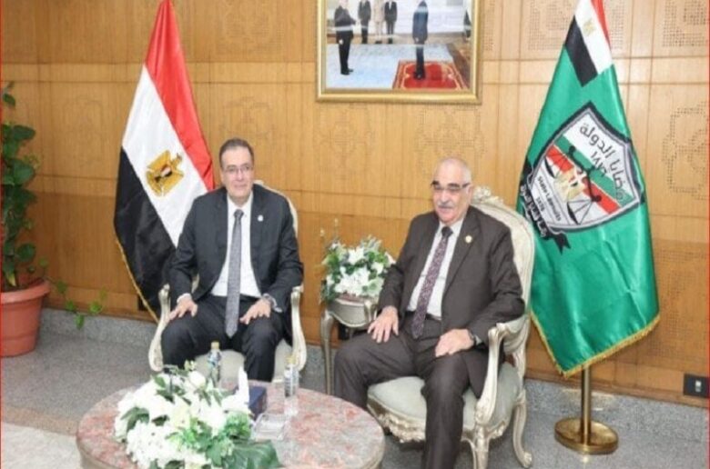 رئيس الجهاز المركزي للتنظيم والإدارة يزور رئيس هيئة قضايا الدولة