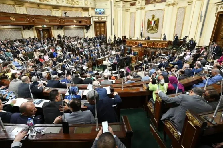 من اليمين الدستورية إلى انتخاب الرئيس.. تفاصيل أول جلسة للبرلمان