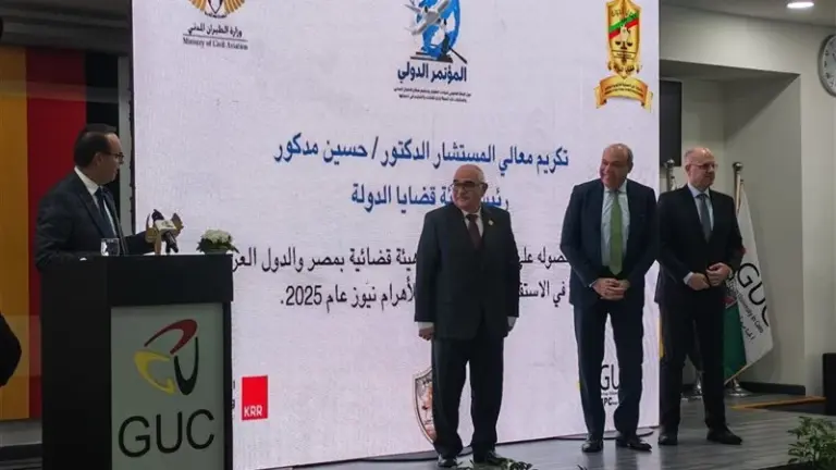 رئيس هيئة قضايا الدولة يعلن إطلاق ماجستير متخصص في قانون الطيران وحوادث النقل الجوي بحقوق عين شمس