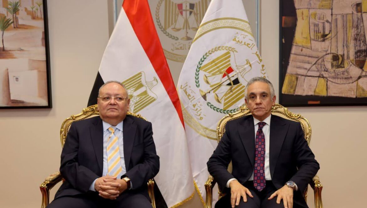 وزير العدل يستقبل رئيس مجلس الدولة لتهنئته بتولى مهام منصبه